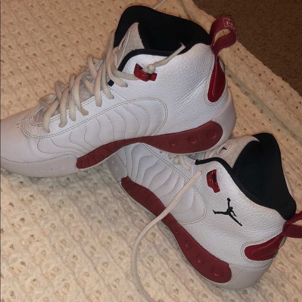 Jordan’s - Picture 2 of 4